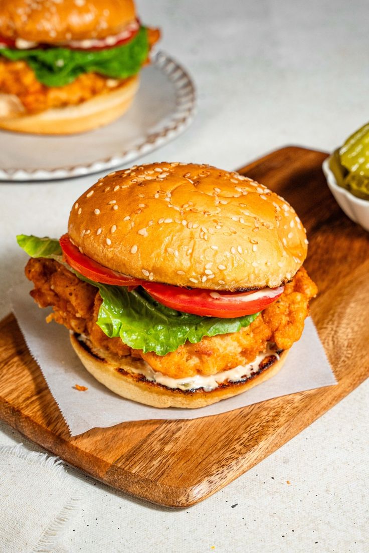 6oz Mama Pollo King Burger